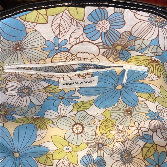 Jones New York Handbag - Picture 5 of 5